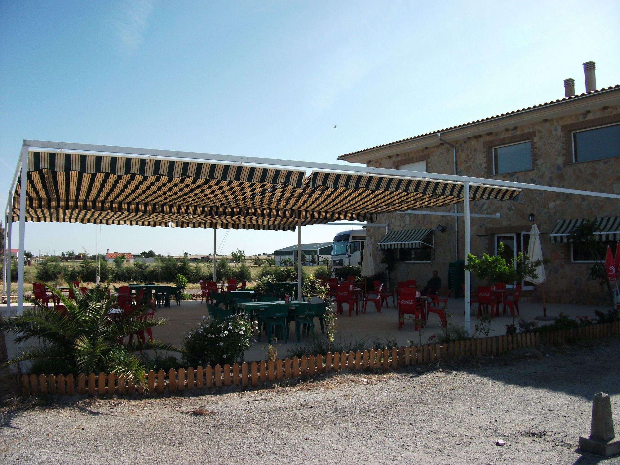 Hotel Restaurante Sostenible La Laguna Brozas Ngoại thất bức ảnh