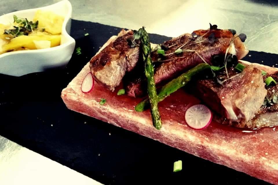Hotel Restaurante Sostenible La Laguna Brozas Ngoại thất bức ảnh