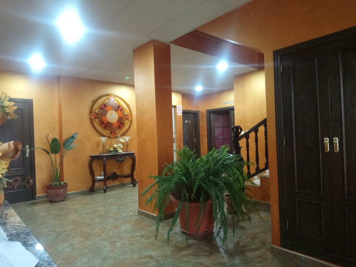 Hotel Restaurante Sostenible La Laguna Brozas Ngoại thất bức ảnh