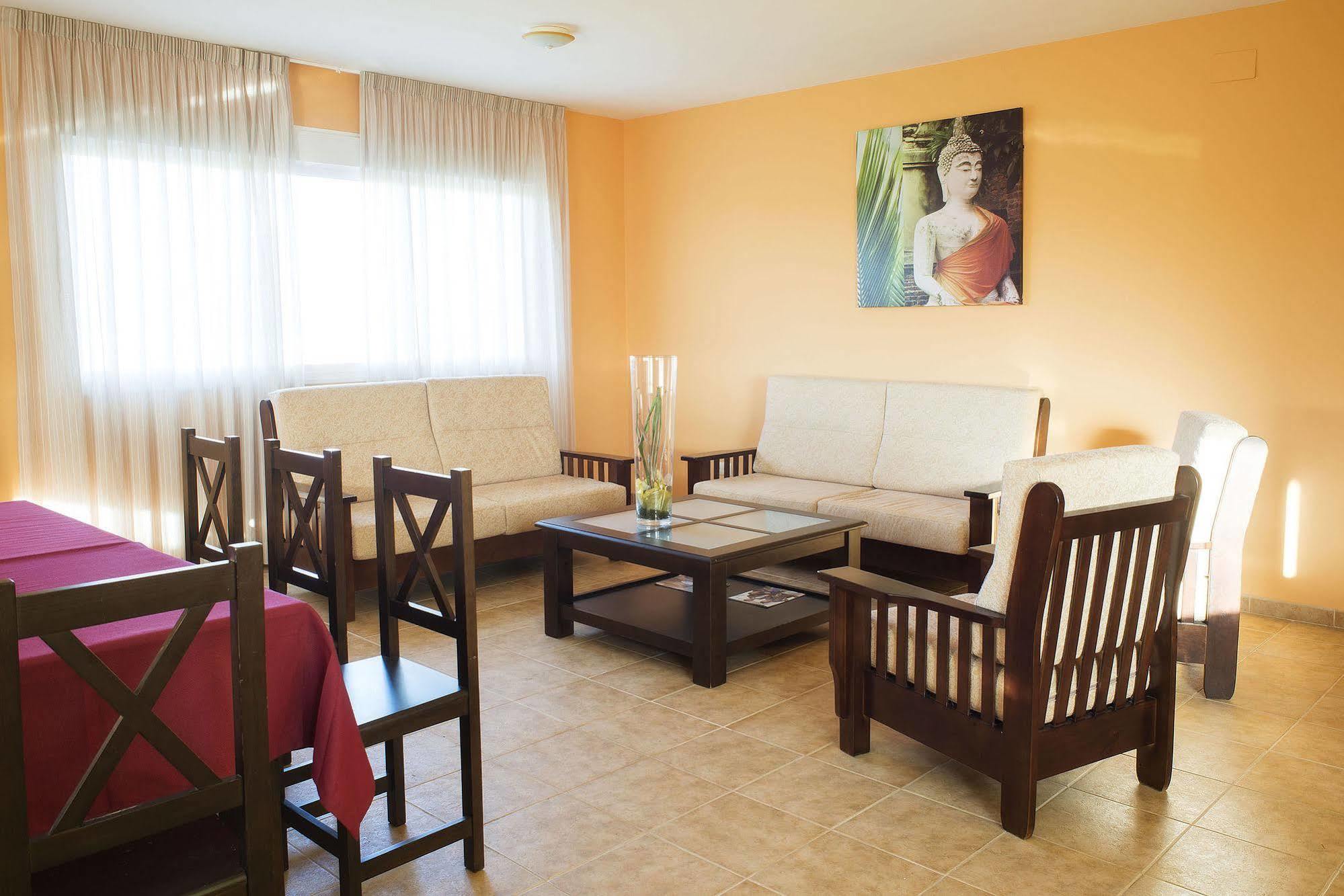 Hotel Restaurante Sostenible La Laguna Brozas Ngoại thất bức ảnh